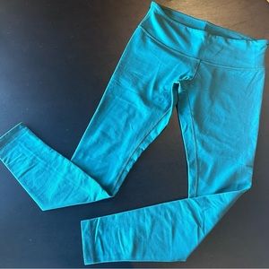Teal Lululemon 28” mid rise leggings- size 8